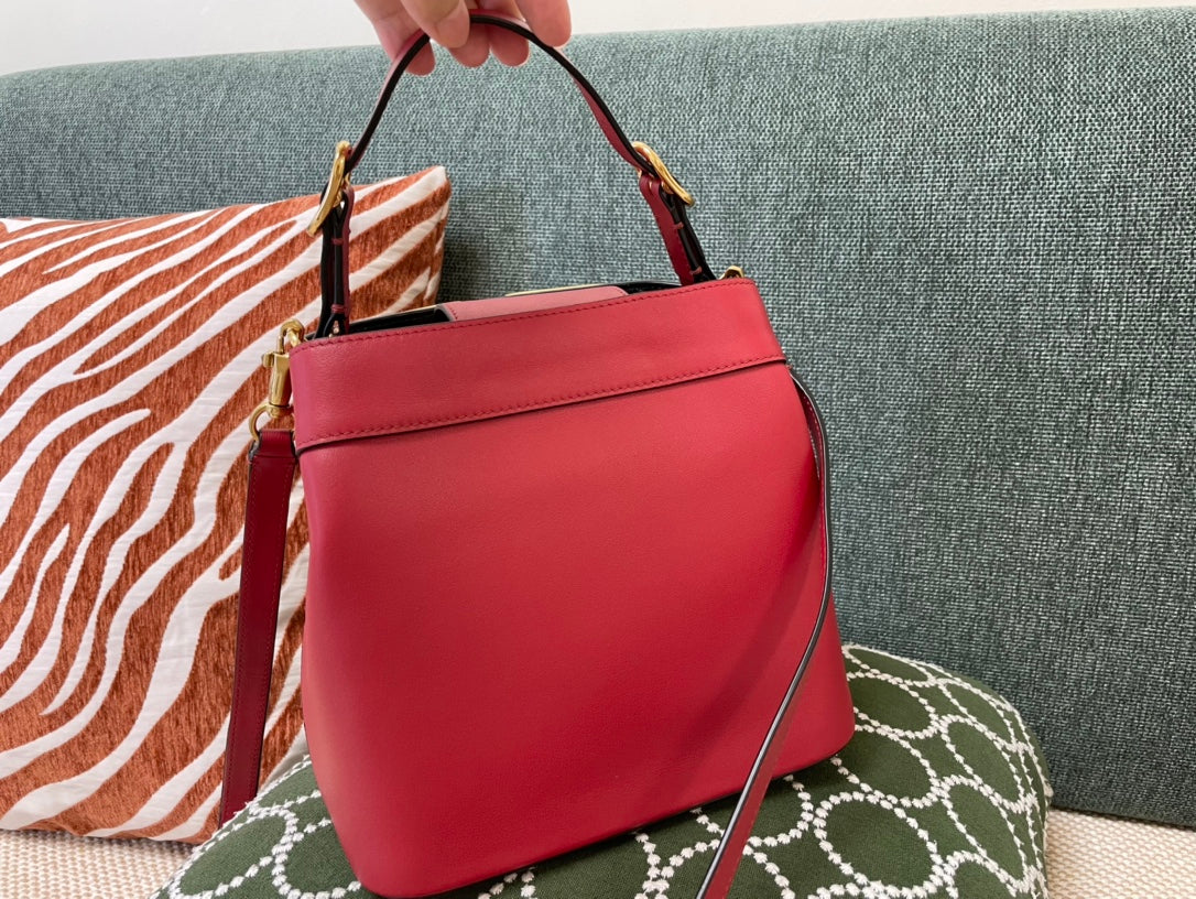 Bolsa Valentino Logo