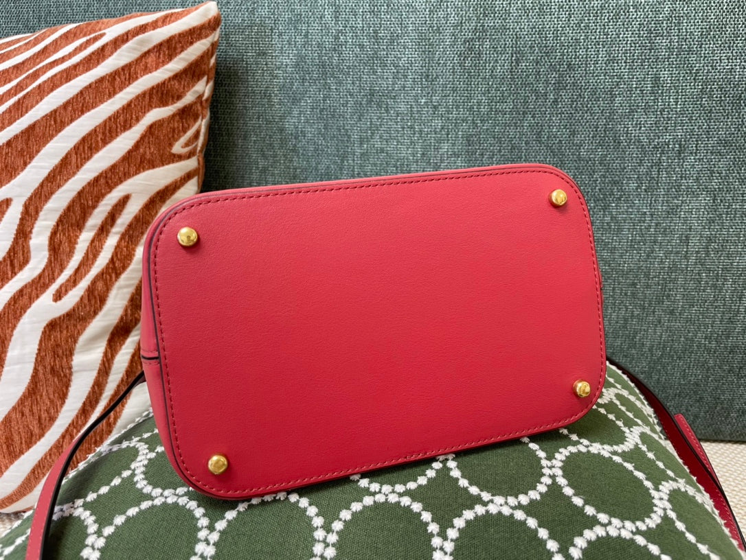 Bolsa Valentino Logo