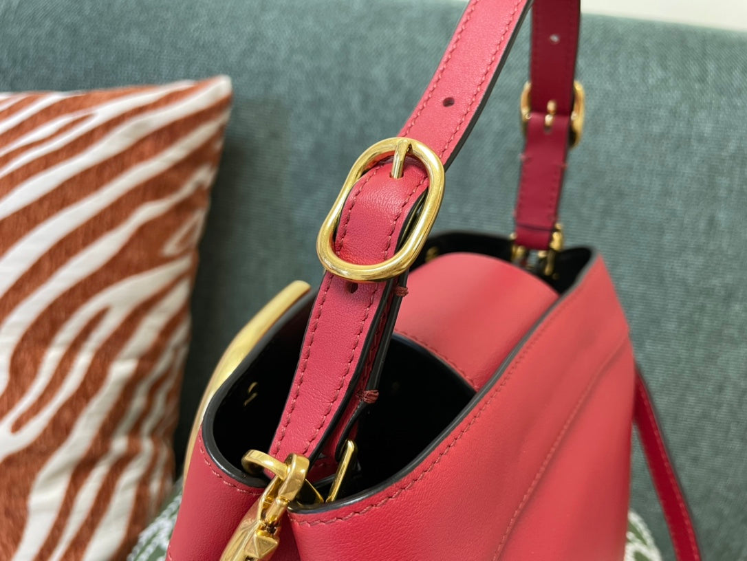 Bolsa Valentino Logo