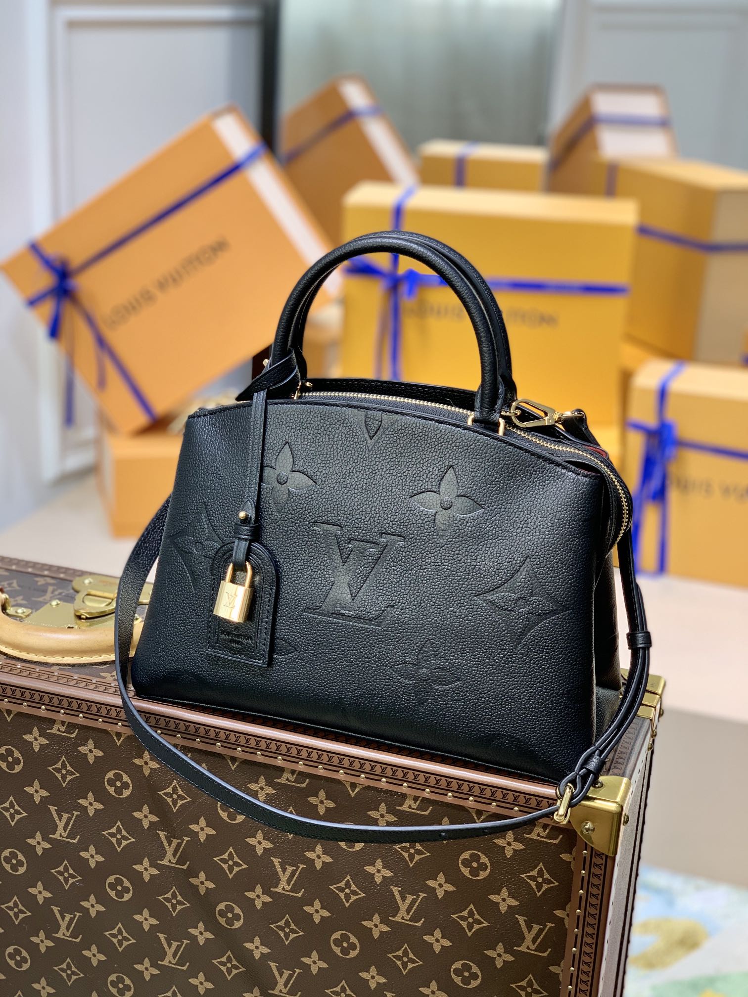 Bolsa Louis Vuitton Petit Palais