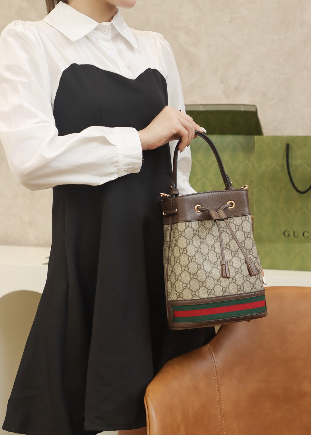 Bolsa Gucci Ophidia small GG bucket bag