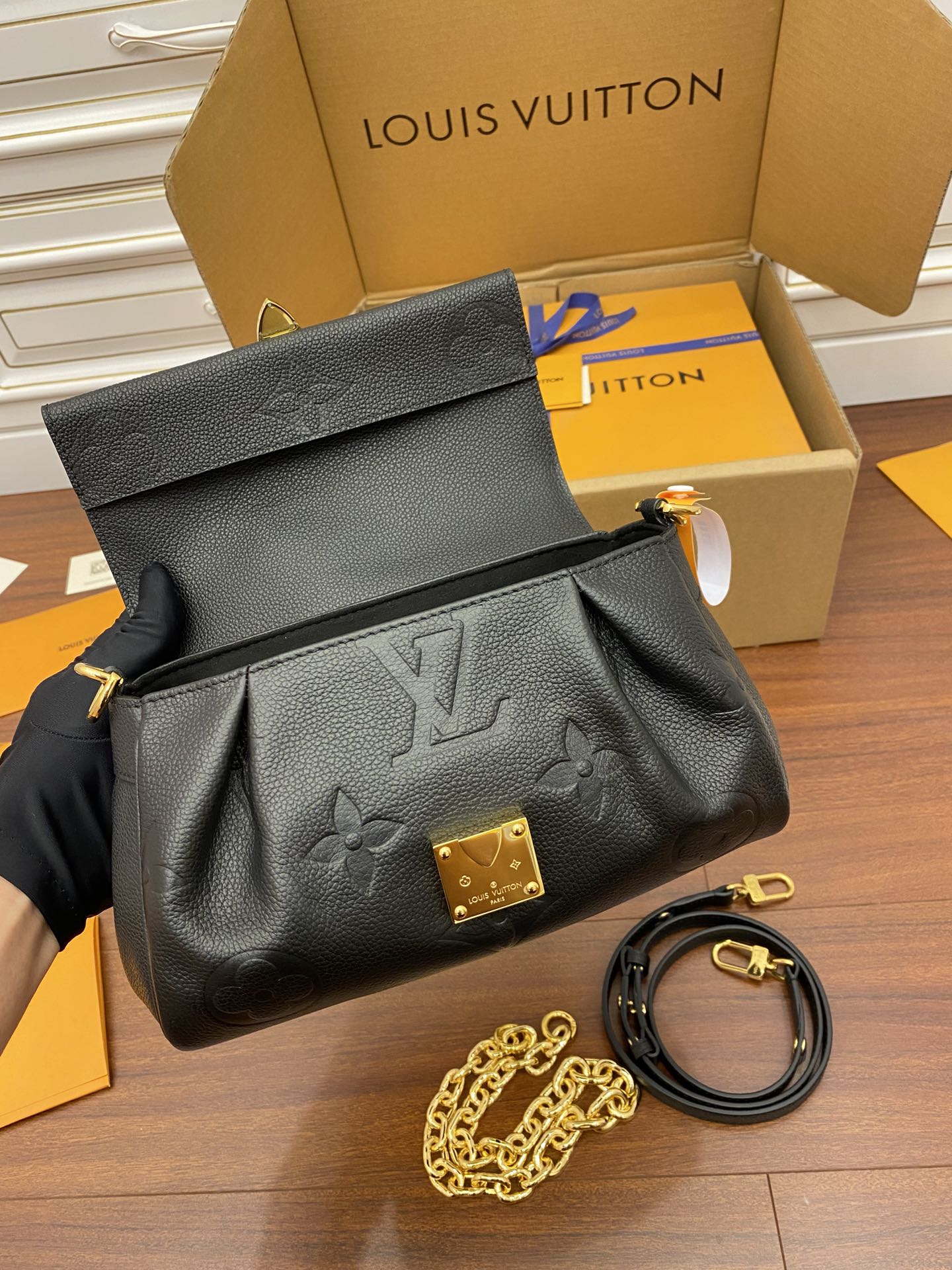 Bolsa Louis Vuitton Favorite