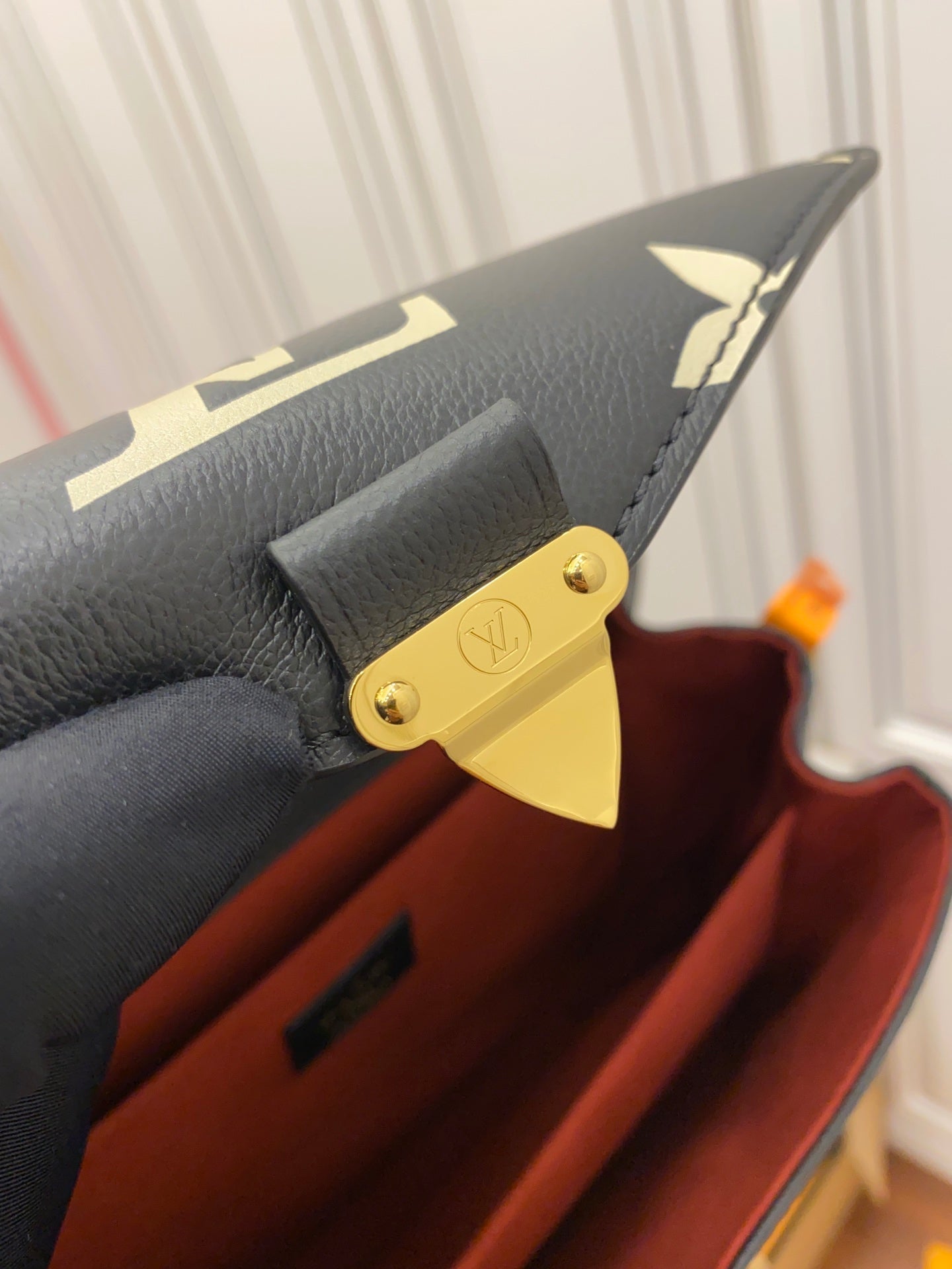 Bolsa Louis Vuitton Métis Monogram Black/Beige