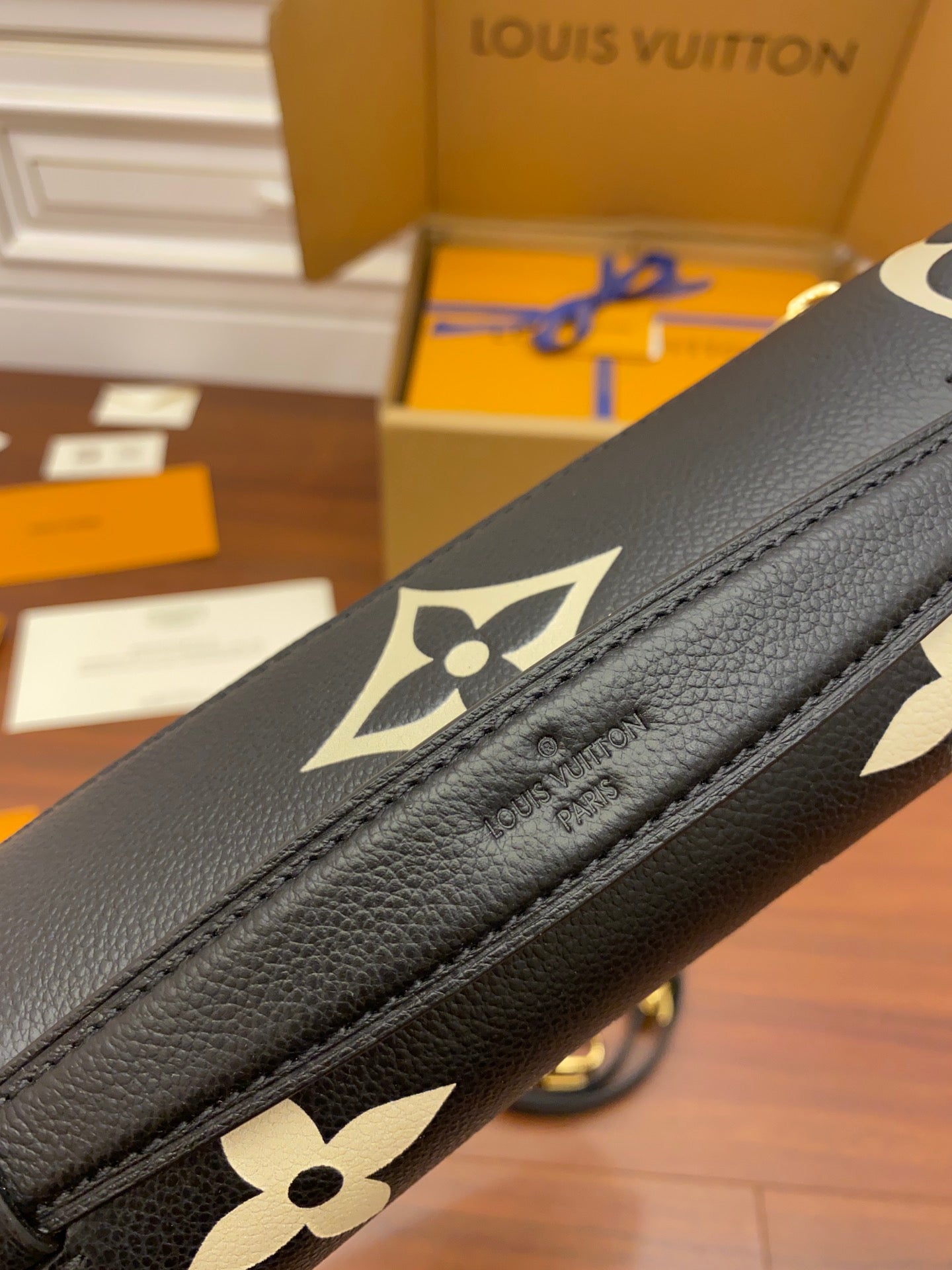 Bolsa Louis Vuitton Métis Monogram Black/Beige