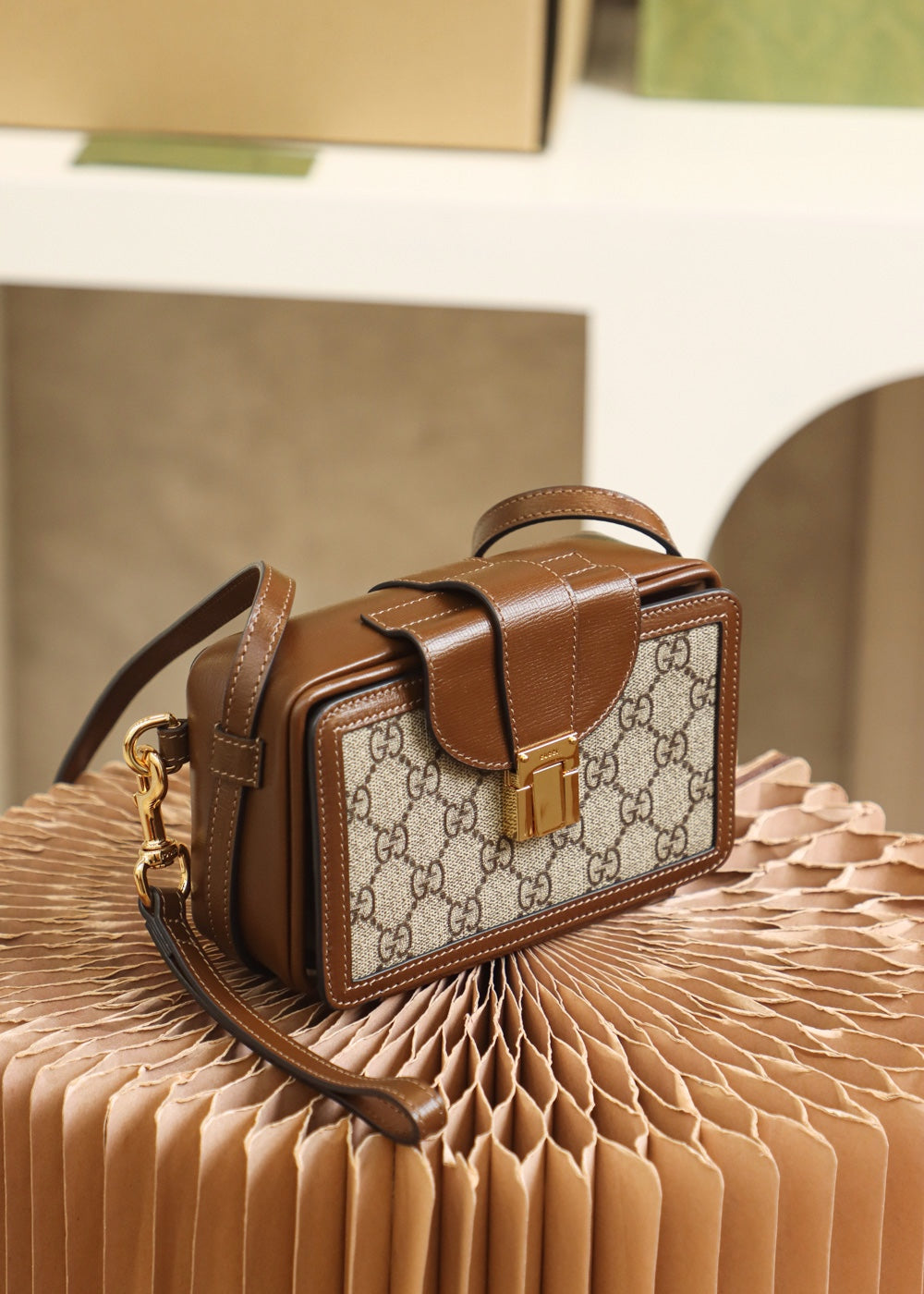Bolsa Gucci GG mini bag with clasp closure