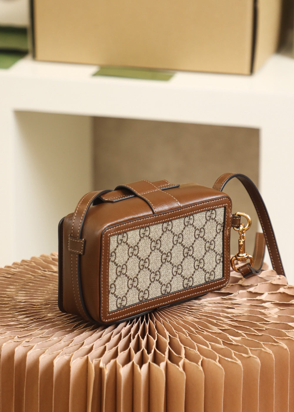 Bolsa Gucci GG mini bag with clasp closure