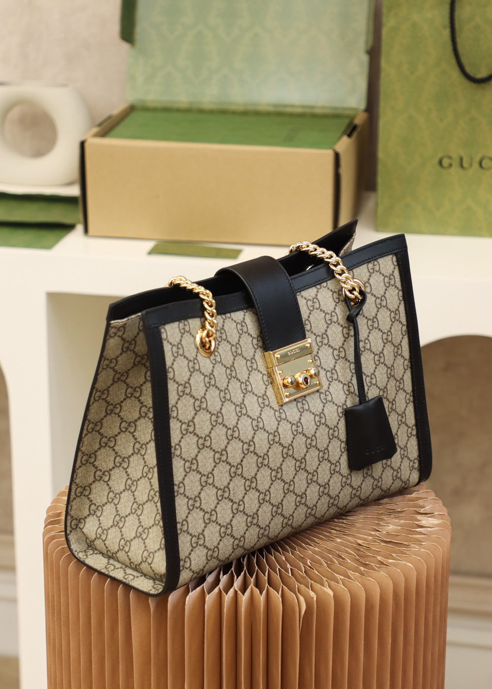 Bolsa GUCCI 𝐏𝐚𝐝𝐥𝐨𝐜𝐤