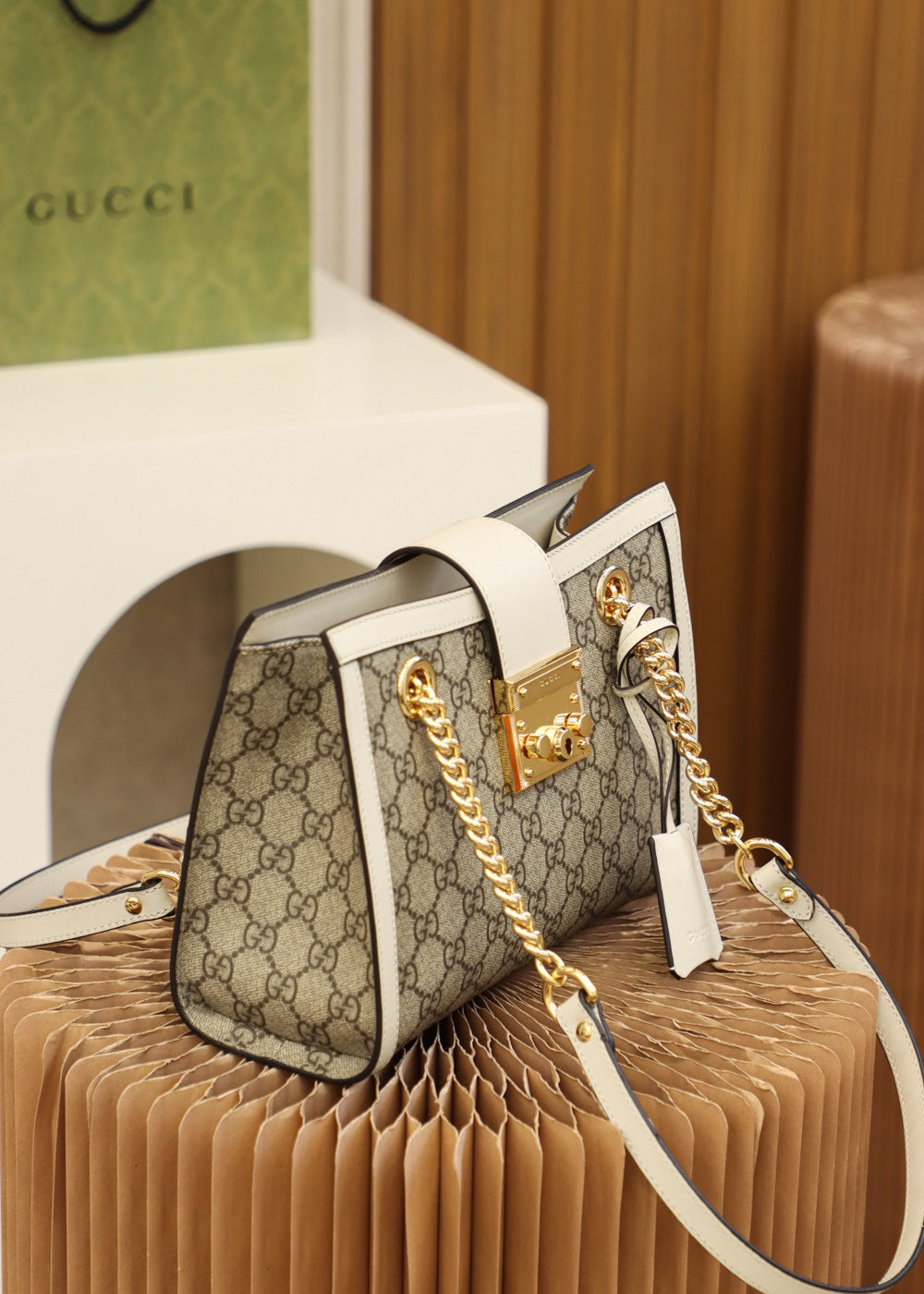 Bolsa GUCCI 𝐏𝐚𝐝𝐥𝐨𝐜𝐤