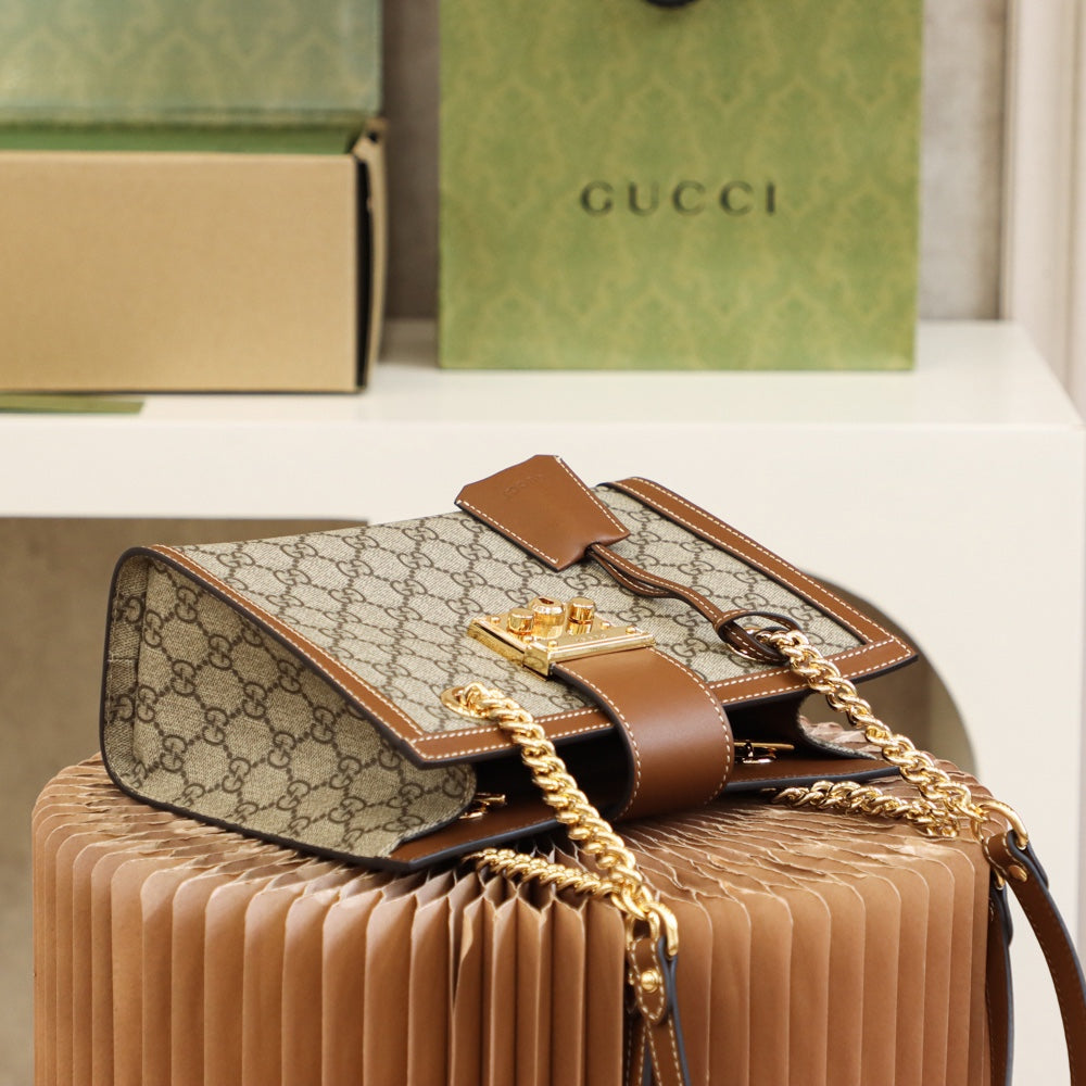 Bolsa GUCCI 𝐏𝐚𝐝𝐥𝐨𝐜𝐤