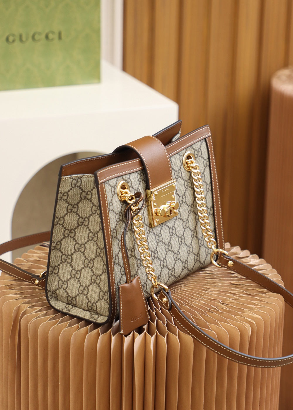 Bolsa GUCCI 𝐏𝐚𝐝𝐥𝐨𝐜𝐤