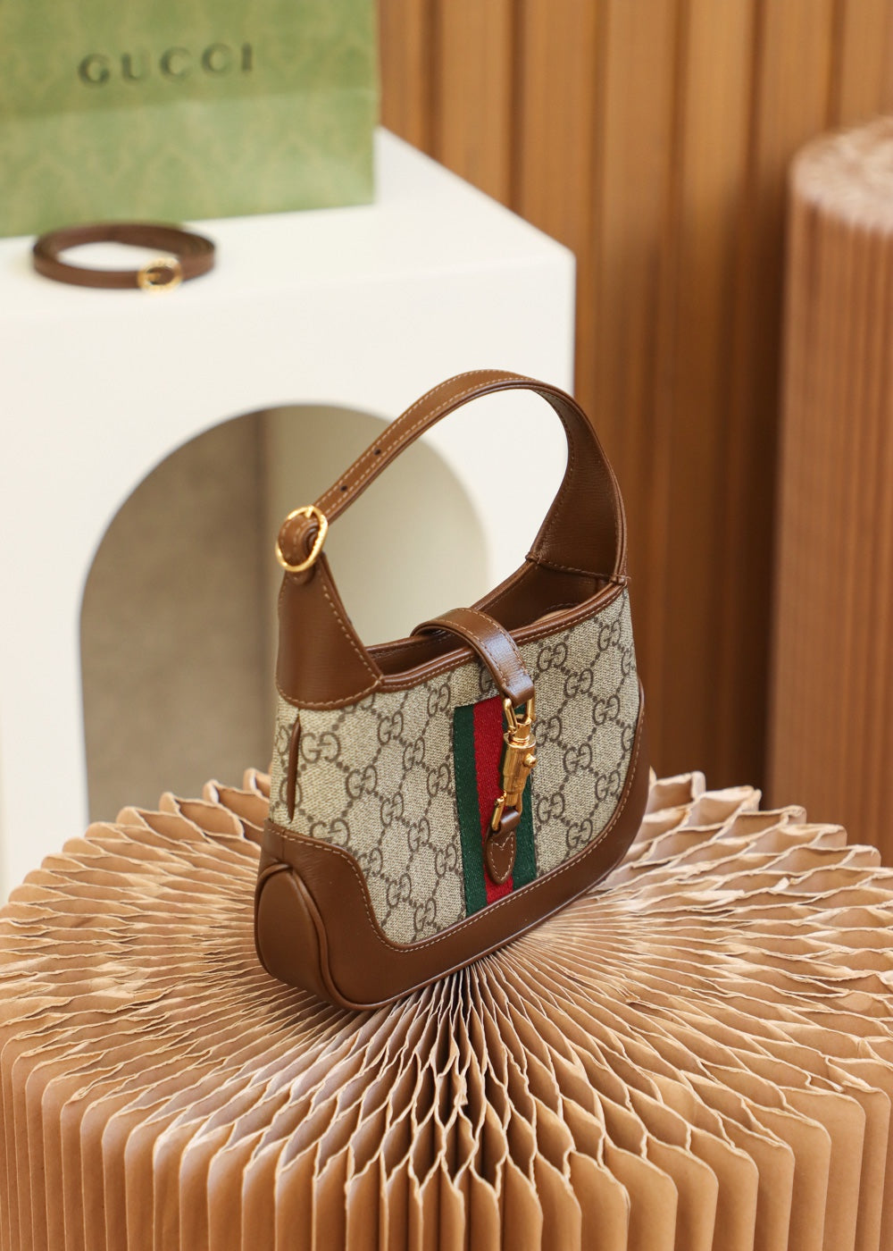 Bolsa GUCCI 𝐉𝐚𝐜𝐤𝐢𝐞 𝟭𝟵𝟲𝟭 small shoulder bag