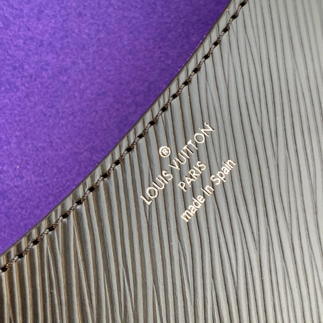 Bolsa Louis Vuitton Buci