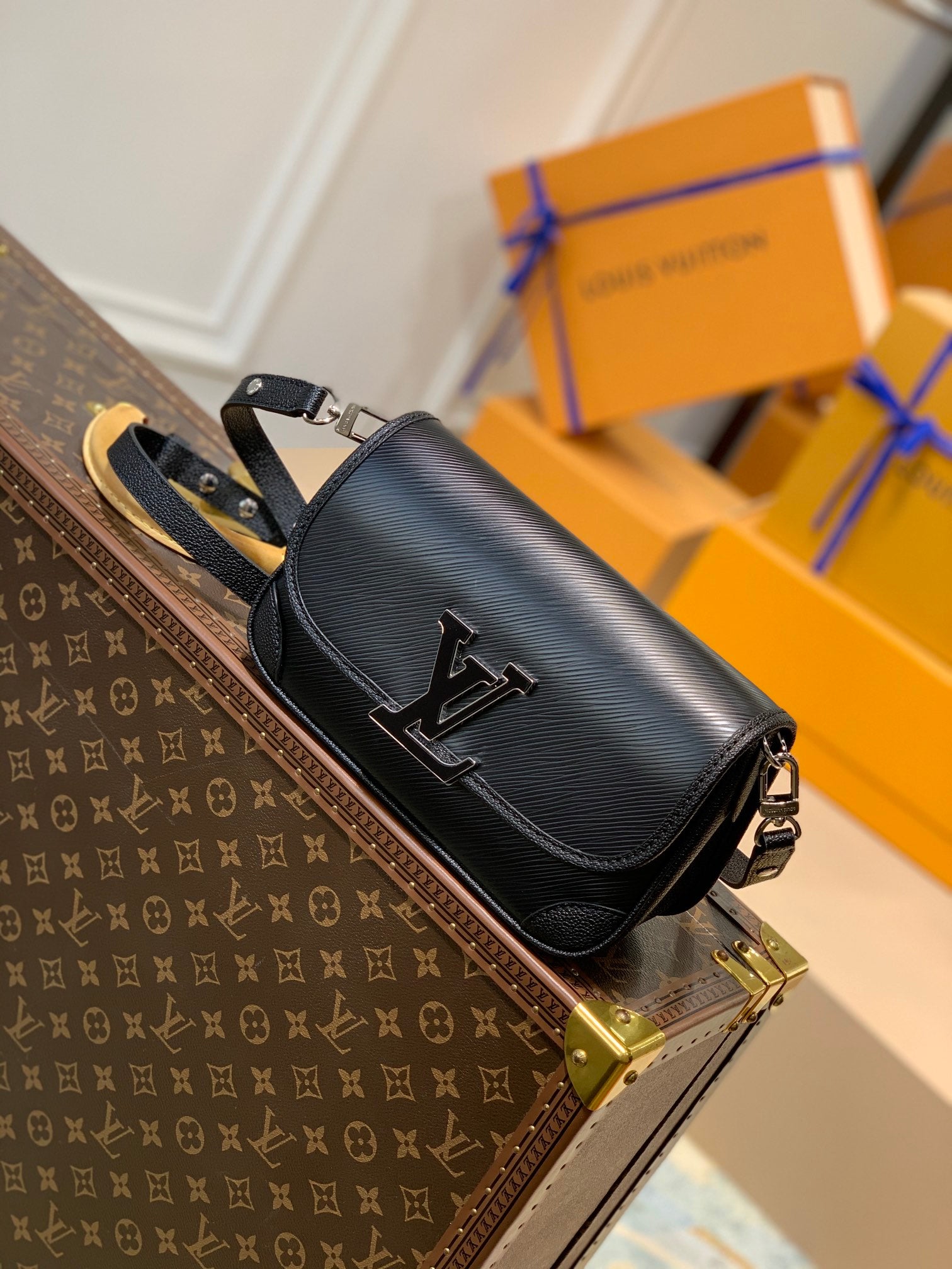 Bolsa Louis Vuitton Buci