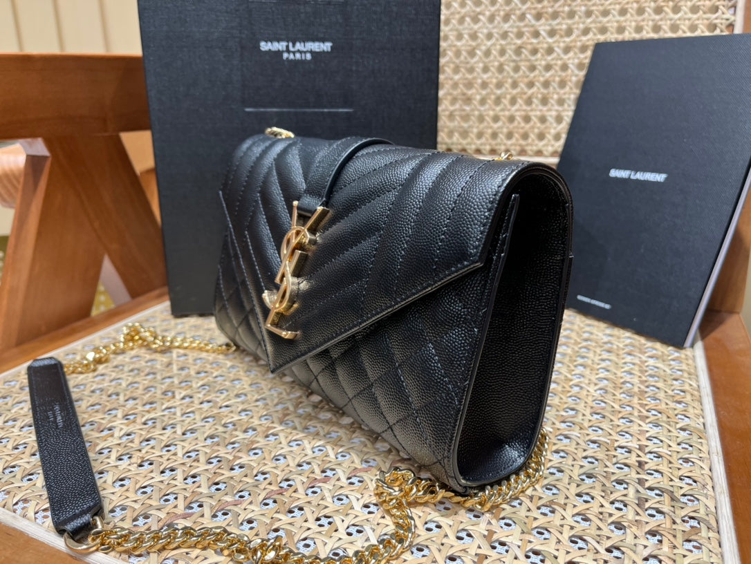 Bolsa YSL ENVELOPE 21CM
