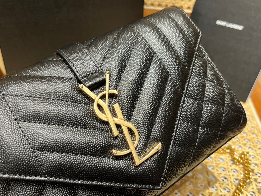 Bolsa YSL ENVELOPE 21CM
