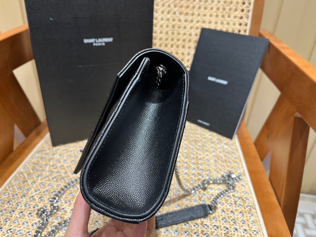 Bolsa YSL ENVELOPE 21CM