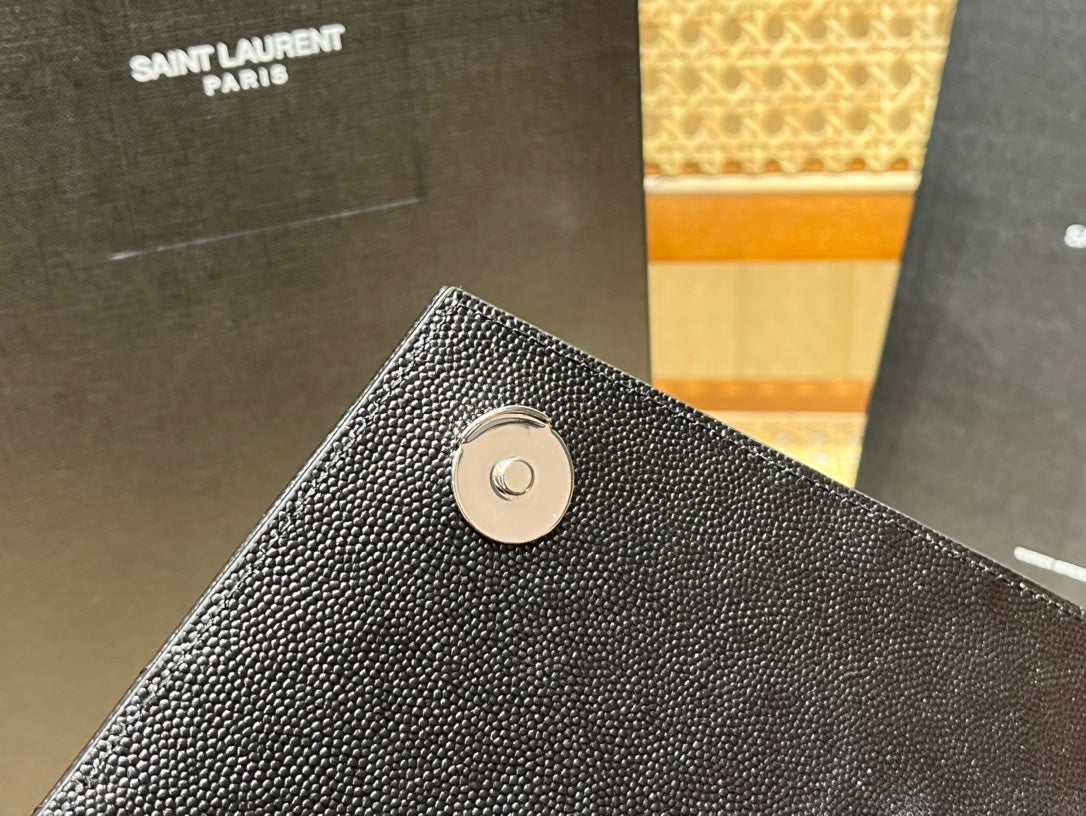 Bolsa YSL ENVELOPE 21CM