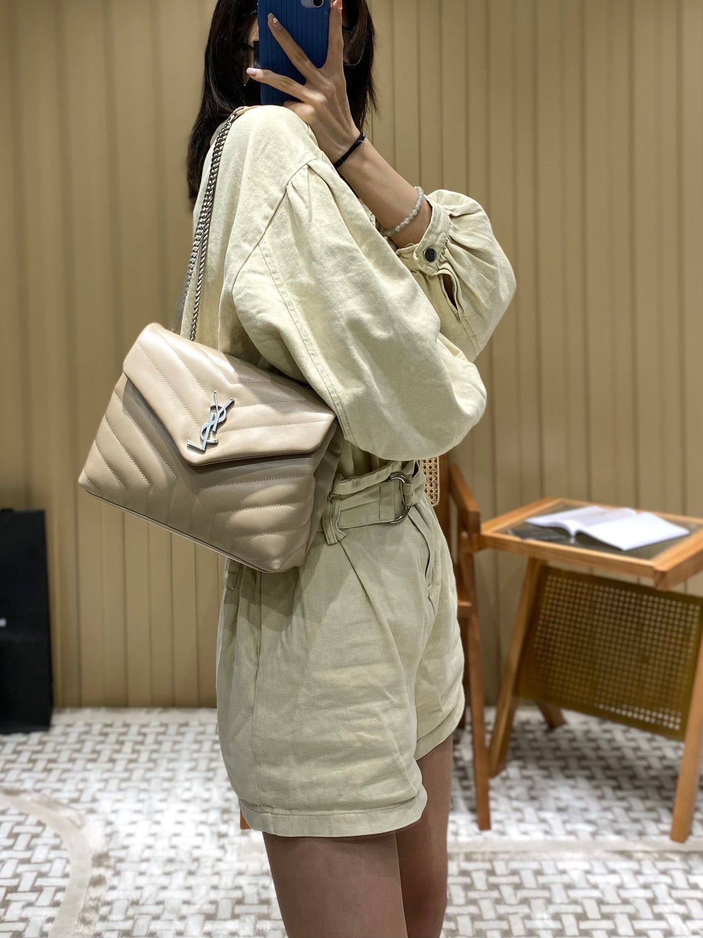 Bolsa YSL LOULOU 23CM Y