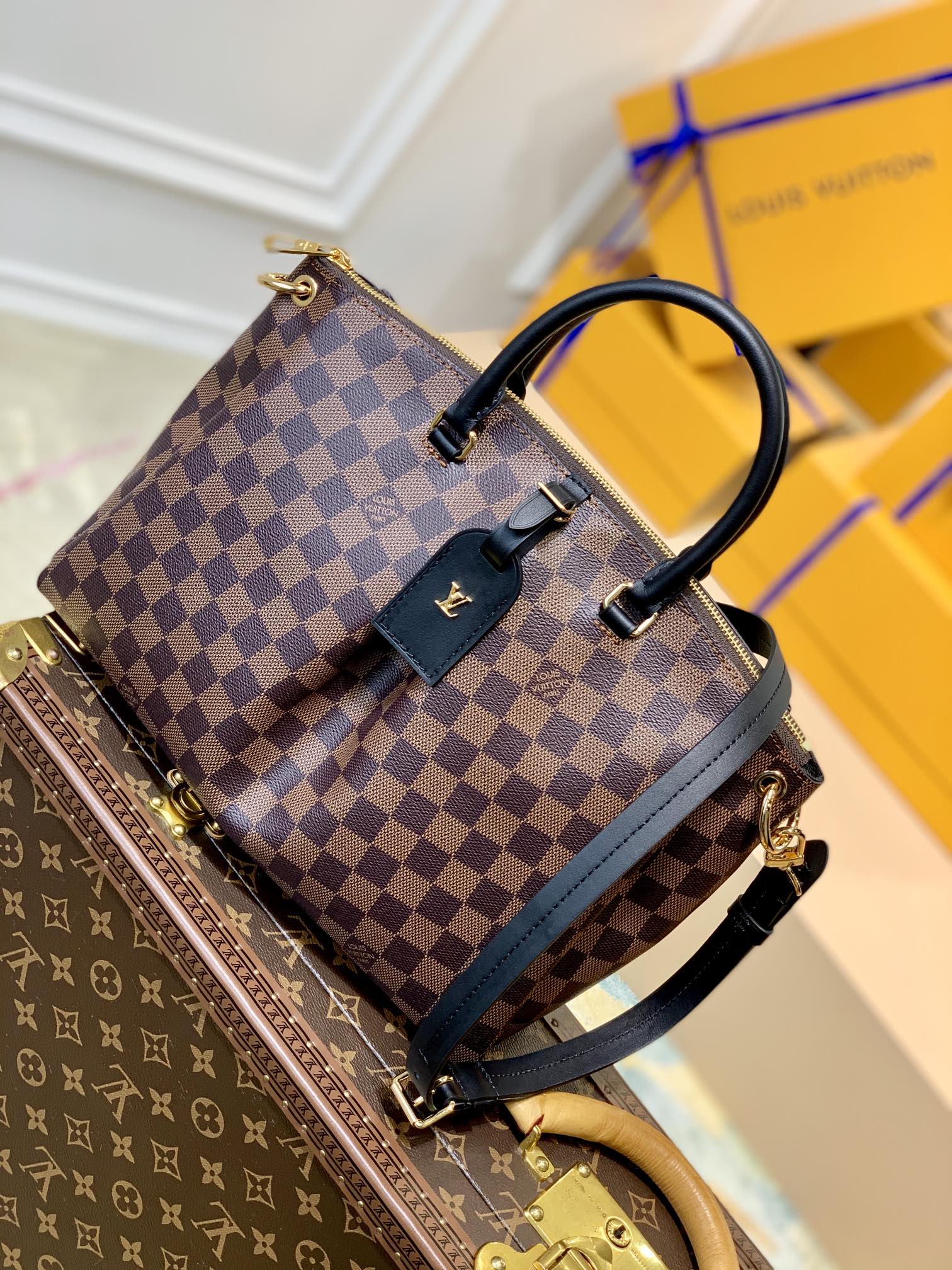 Bolsa Louis Vuitton ODÉON TOTE MM