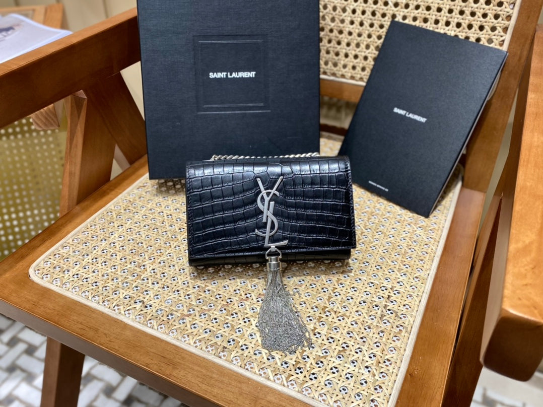 Bolsa YSL 𝑲𝑨𝑻𝑬 𝟭𝟳𝒄𝒎