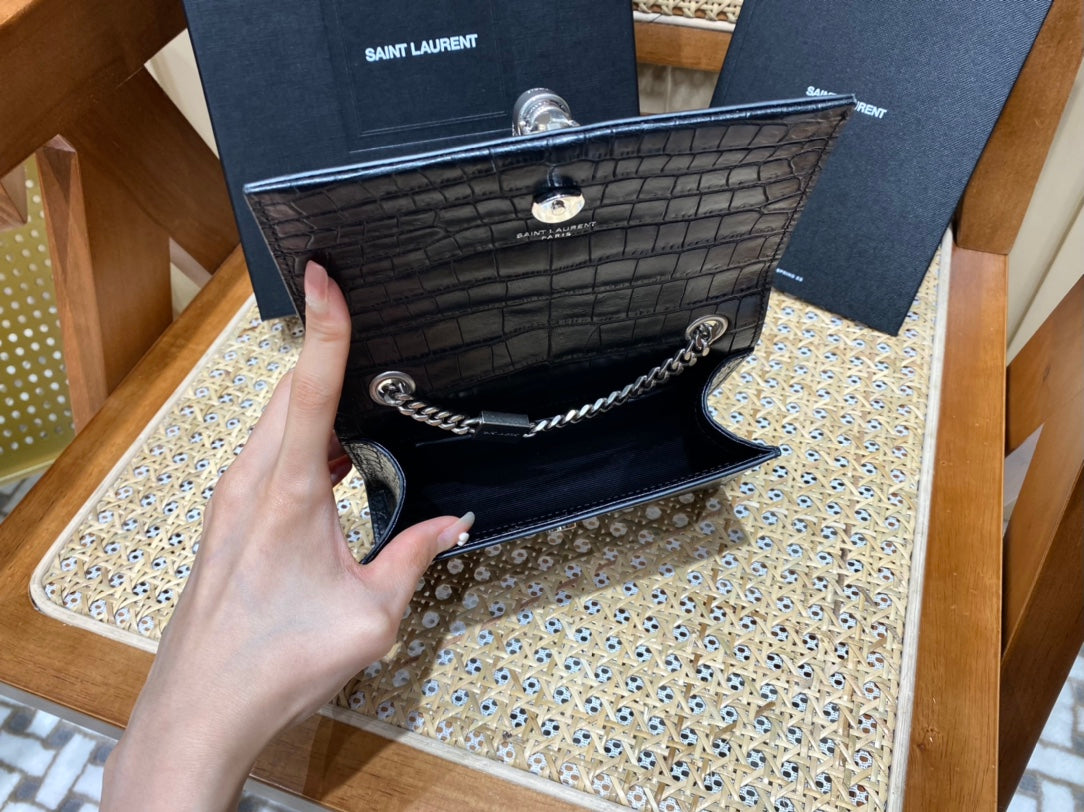 Bolsa YSL 𝑲𝑨𝑻𝑬 𝟭𝟳𝒄𝒎