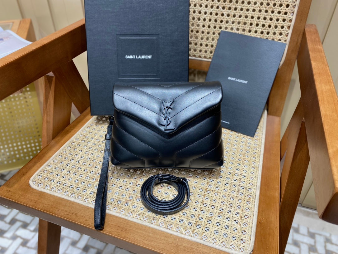 Bolsa YSL LouLou 20CM
