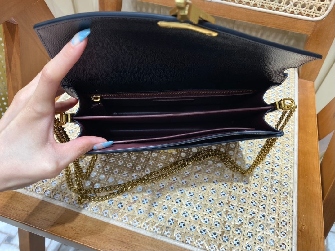 Bolsa YSL 𝑪𝒂𝒔𝒔𝒂𝒏𝒅𝒓𝒂 22CM
