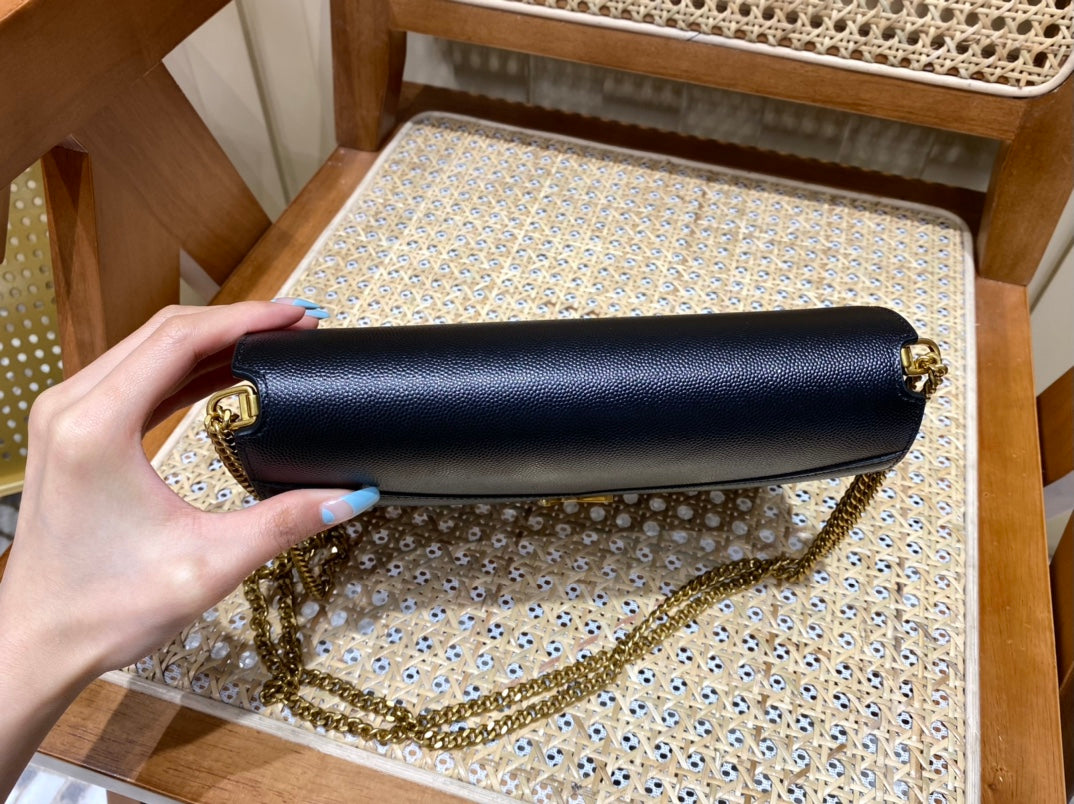 Bolsa YSL 𝑪𝒂𝒔𝒔𝒂𝒏𝒅𝒓𝒂 22CM