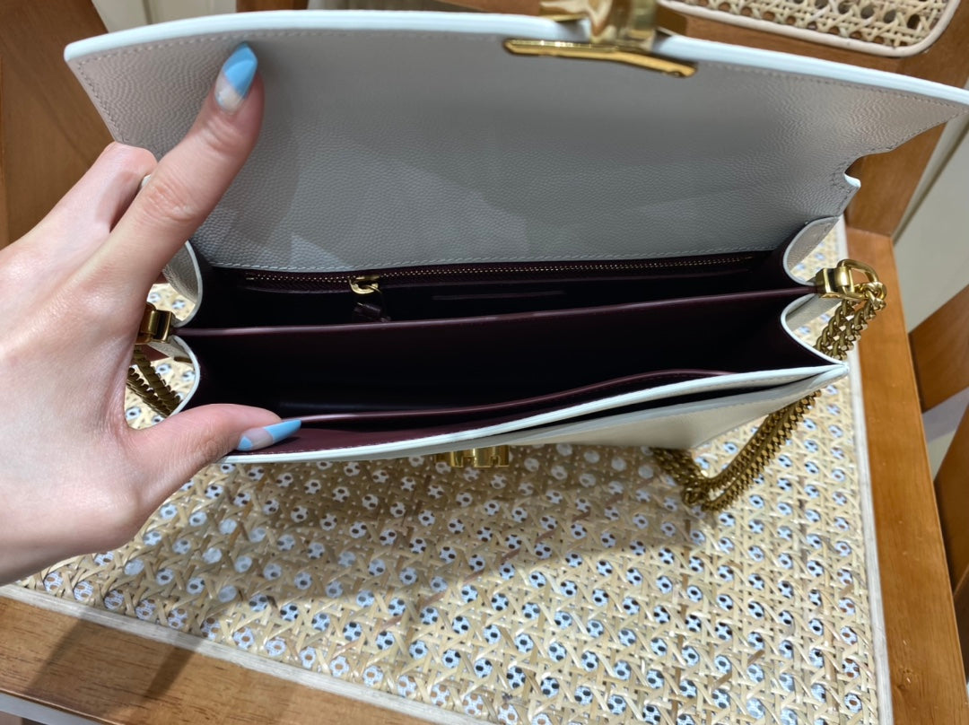 Bolsa YSL 𝑪𝒂𝒔𝒔𝒂𝒏𝒅𝒓𝒂 22CM