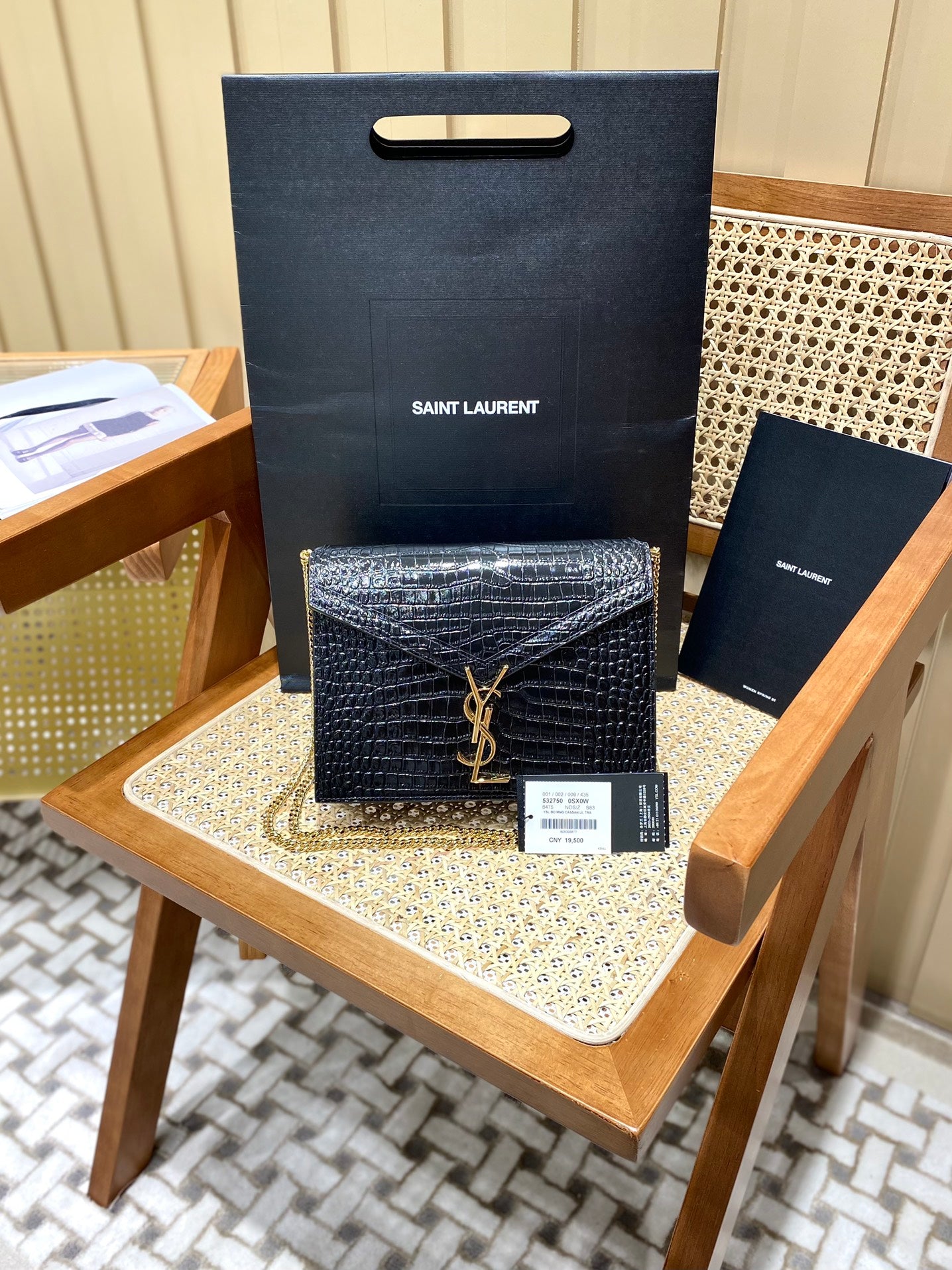 Bolsa YSL 𝑪𝒂𝒔𝒔𝒂𝒏𝒅𝒓𝒂 22CM