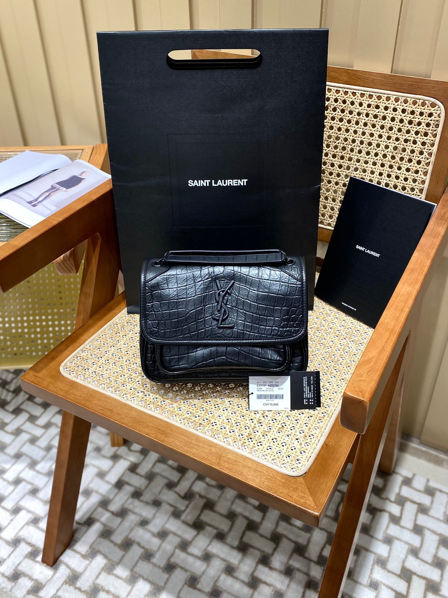 Bolsa YSL YSL 𝐍𝐢𝐤𝐢 22𝐜𝐦