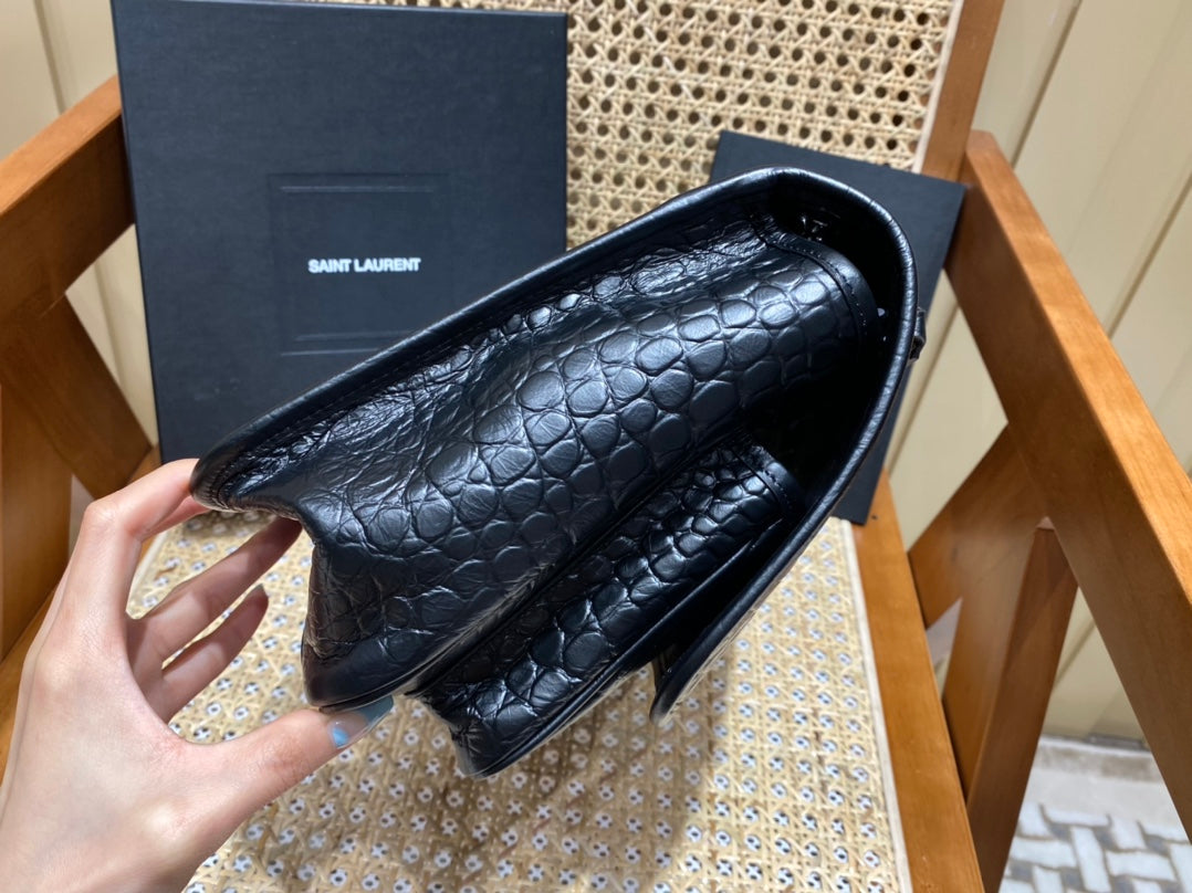 Bolsa YSL 𝐍𝐢𝐤𝐢 28𝐜𝐦