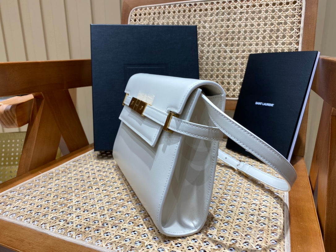 Bolsa YSL 𝙈𝙖𝙣𝙝𝙖𝙩𝙩𝙖𝙣 𝟮𝟰𝙘𝙢