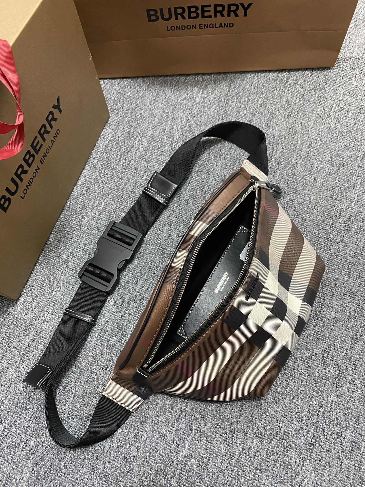 Pochete Burberry
