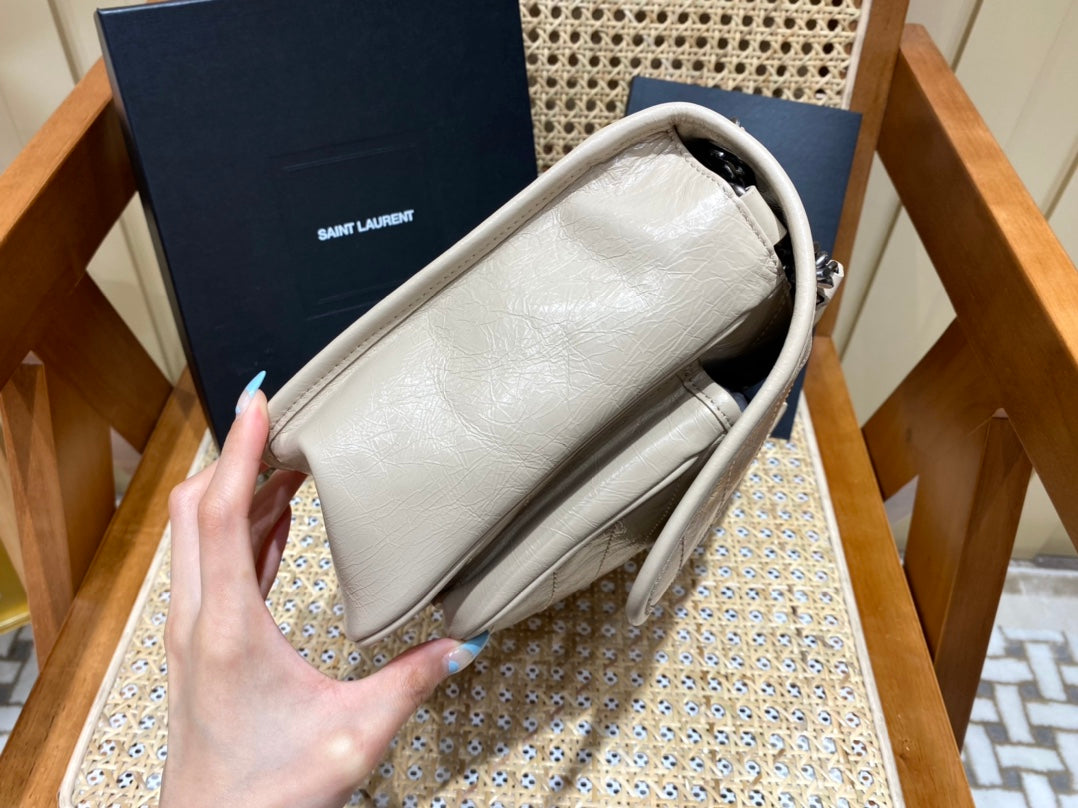 Bolsa YSL Niki 28CM