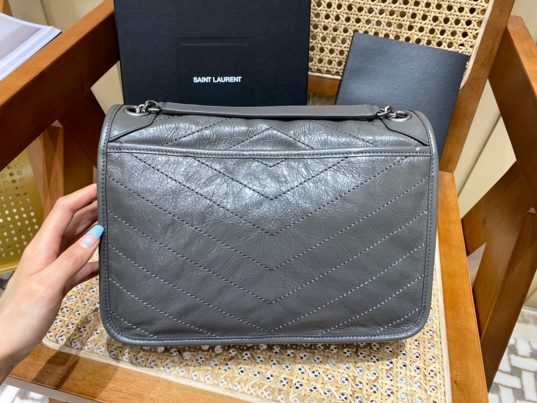 Bolsa YSL Niki 28CM