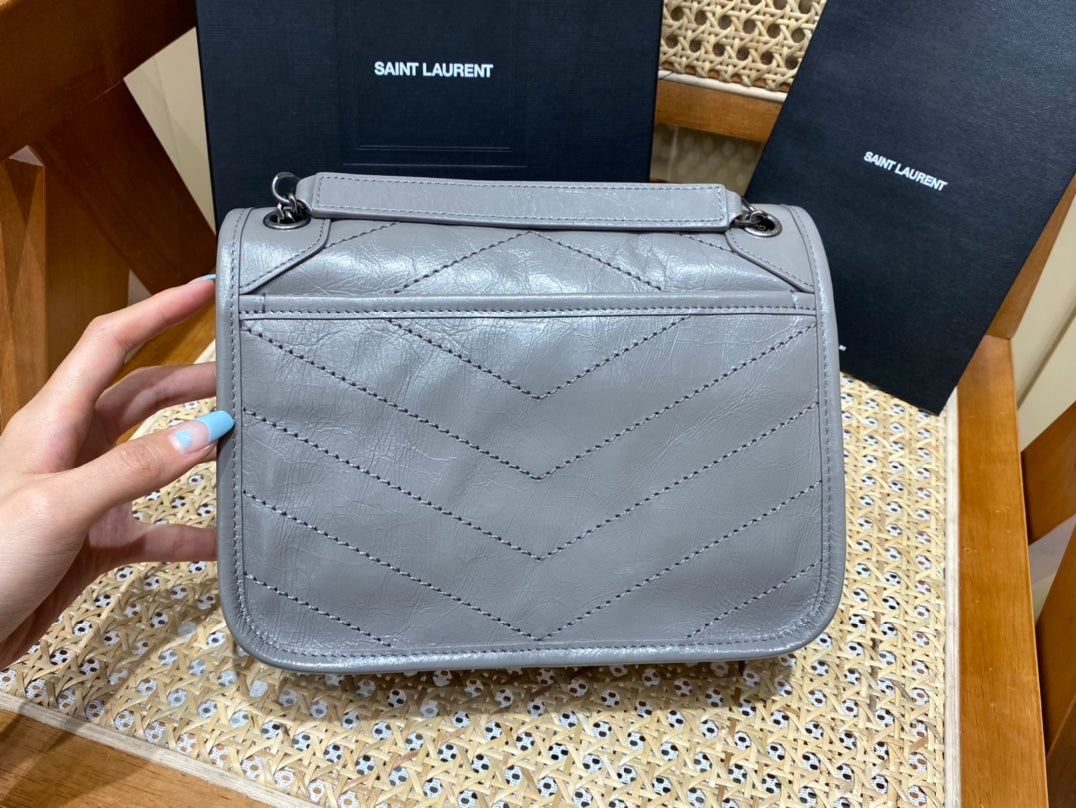 Bolsa YSL Niki 22CM