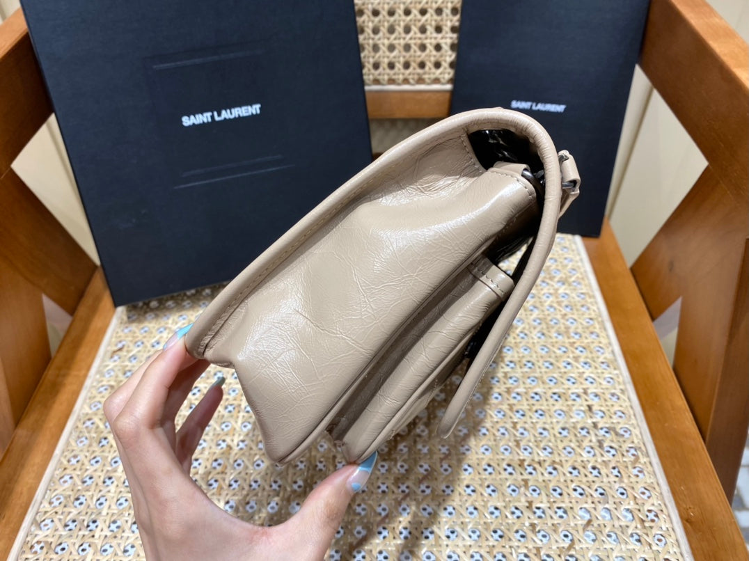 Bolsa YSL Niki 22CM