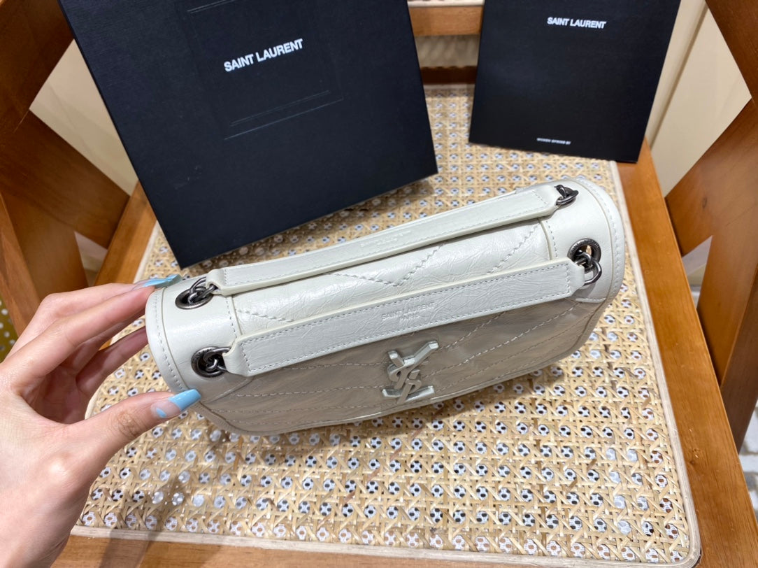 Bolsa YSL Niki 22CM