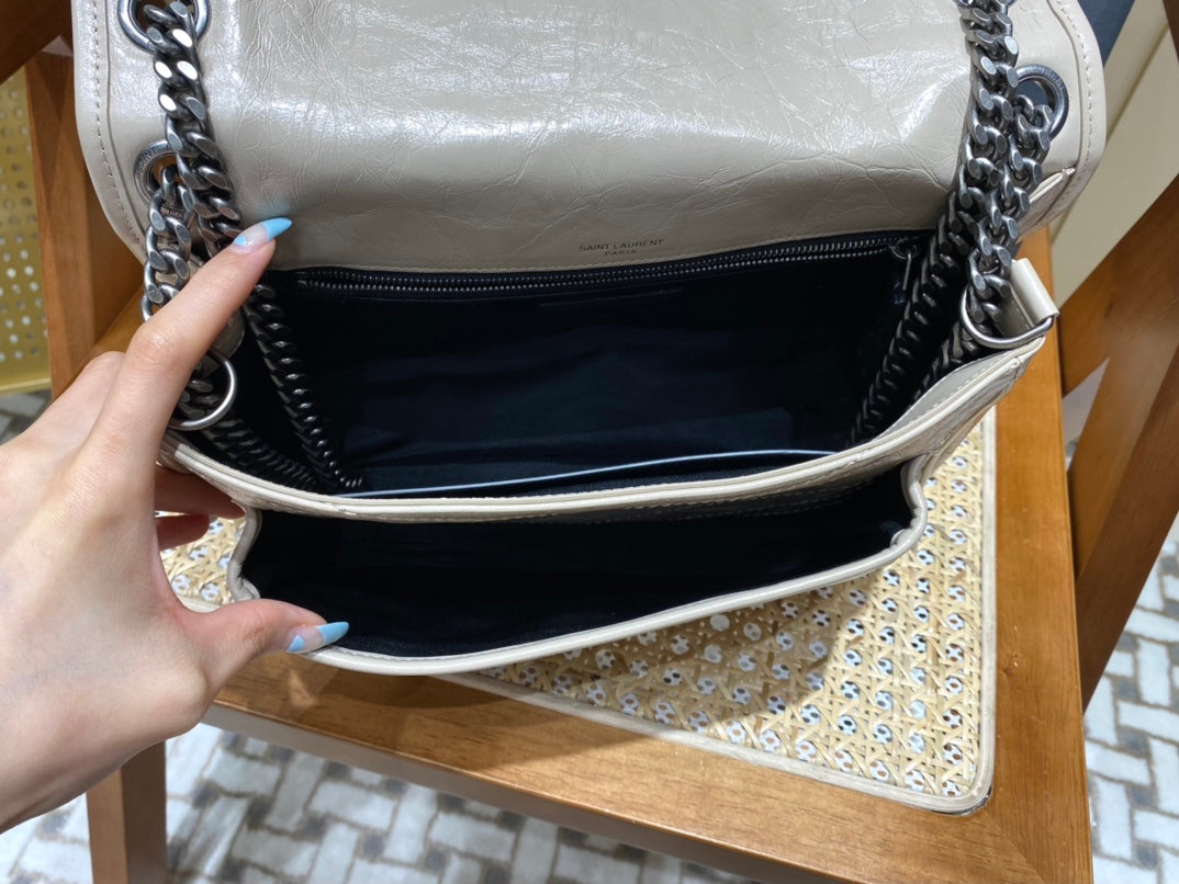Bolsa YSL 𝐍𝐢𝐤𝐢 28𝐜𝐦