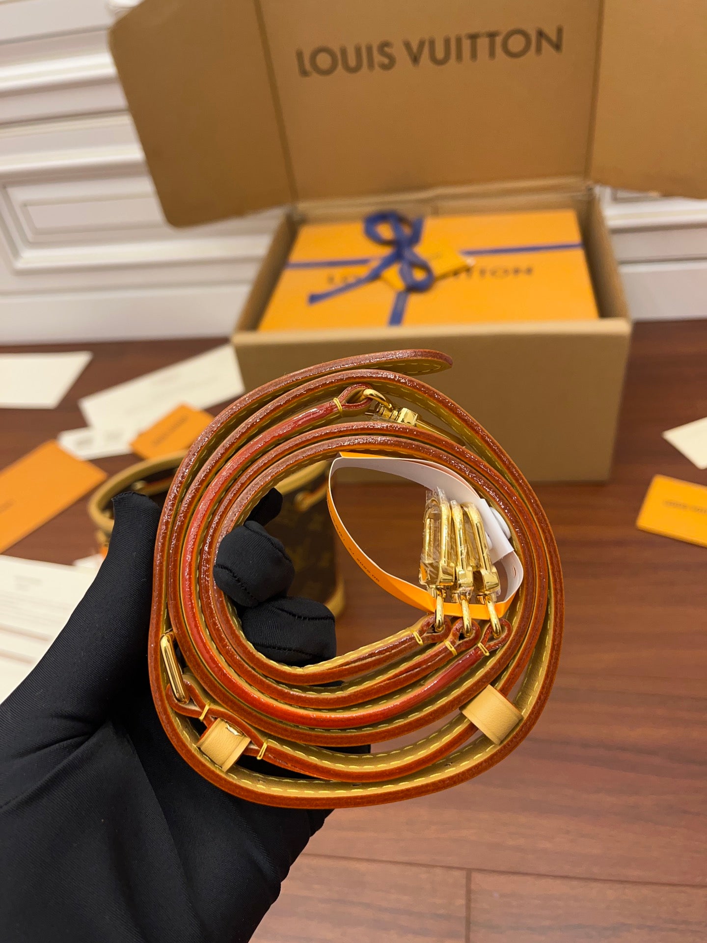 Bolsa Louis Vuitton  Nano Noé