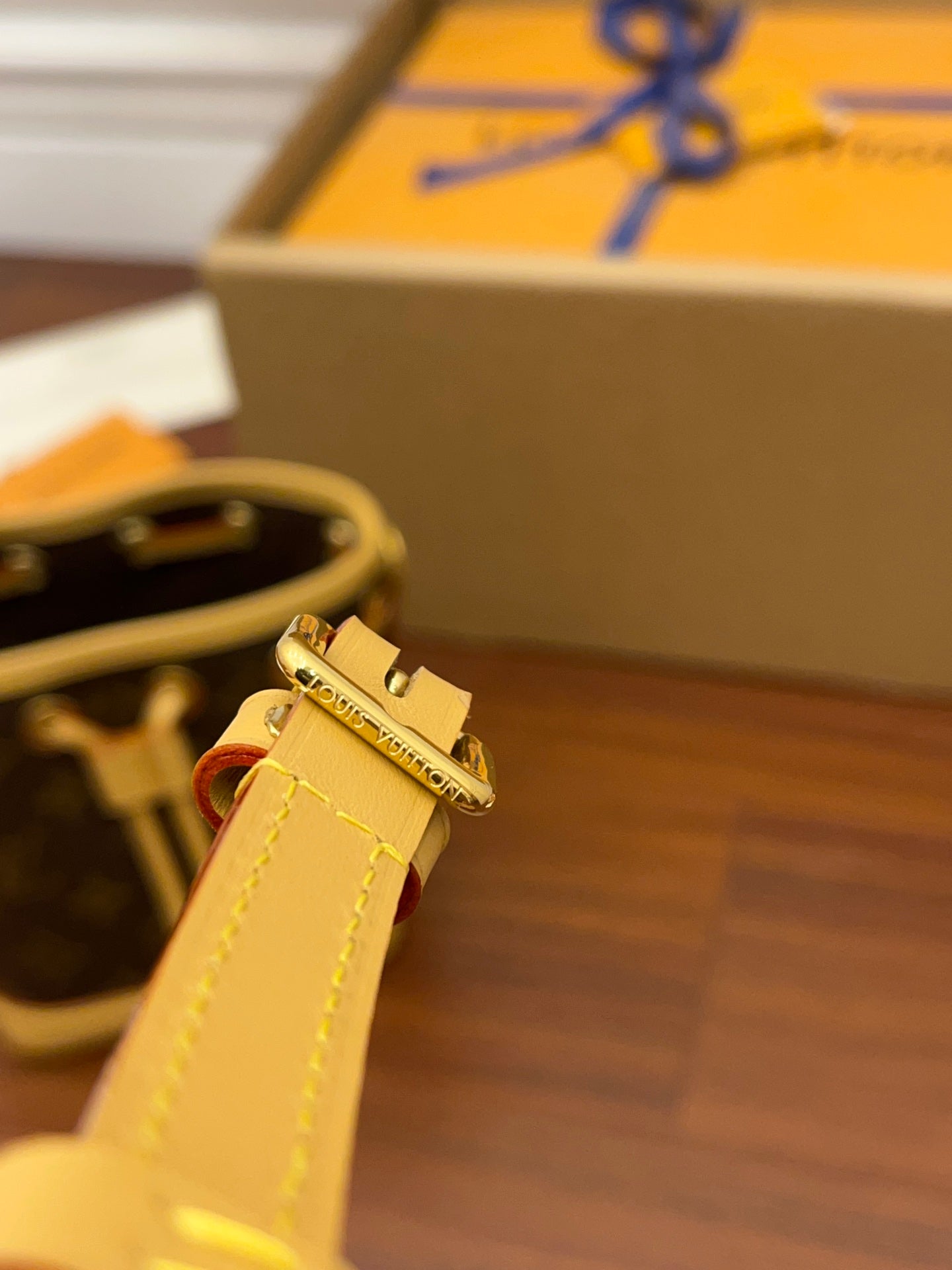 Bolsa Louis Vuitton  Nano Noé