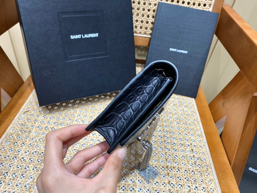 Bolsa YSL KATE 19CM