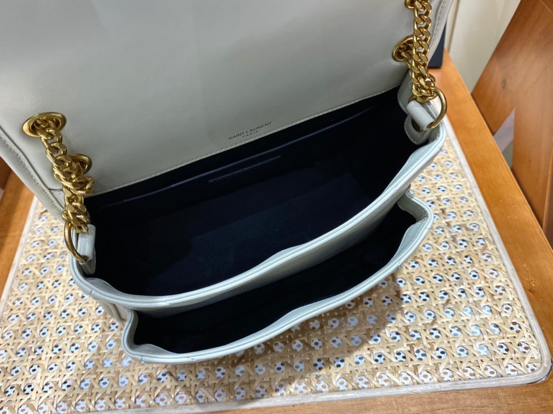 Bolsa Ysl 𝑵𝒊𝒌𝒊 𝑳𝒂𝒎𝒃 22CM