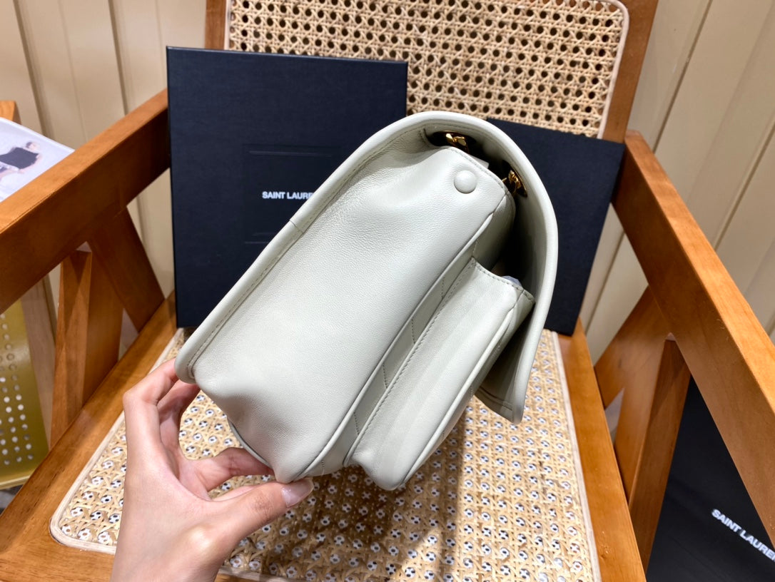 Bolsa Ysl 𝑵𝒊𝒌𝒊 𝑳𝒂𝒎𝒃 28CM