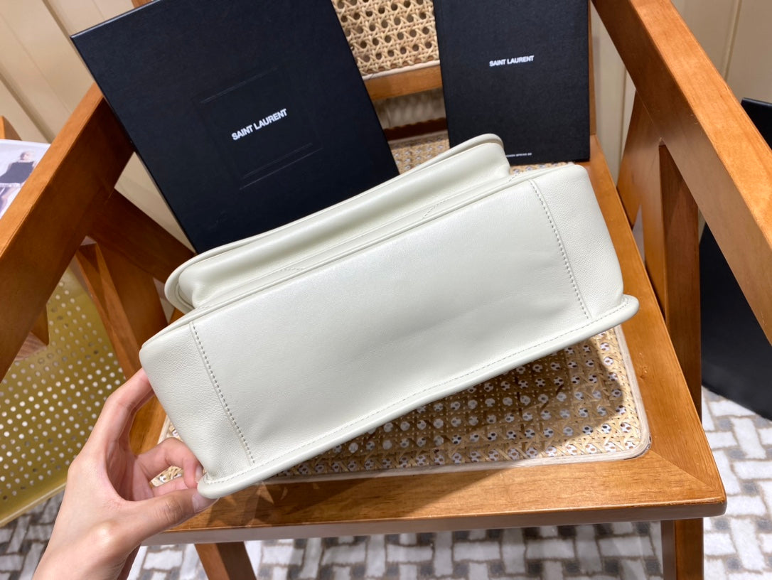 Bolsa Ysl 𝑵𝒊𝒌𝒊 𝑳𝒂𝒎𝒃 28CM