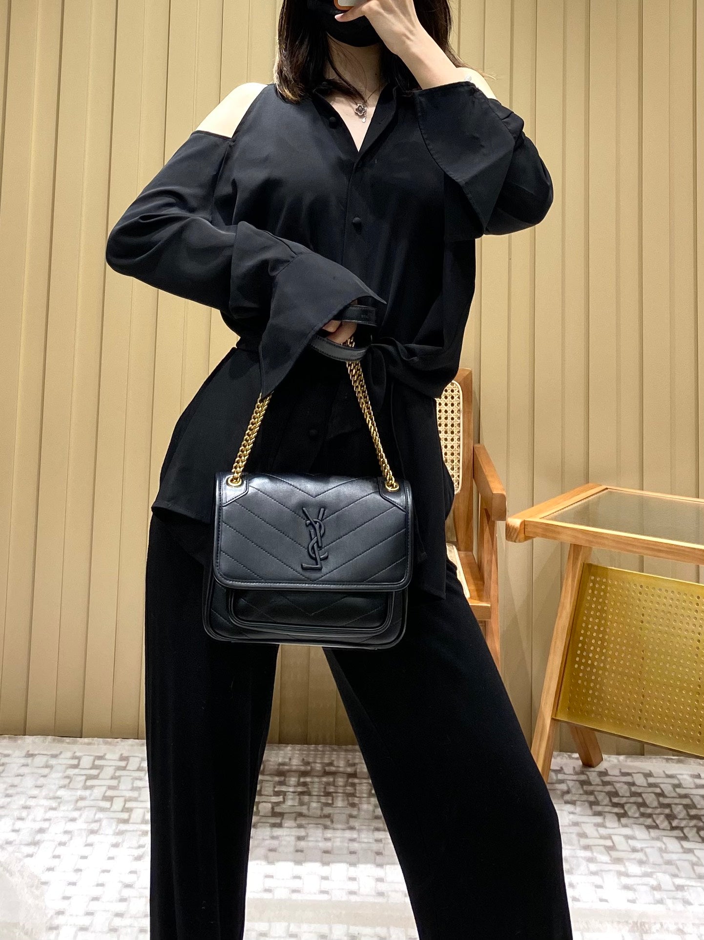 Bolsa Ysl 𝑵𝒊𝒌𝒊 𝑳𝒂𝒎𝒃 22CM