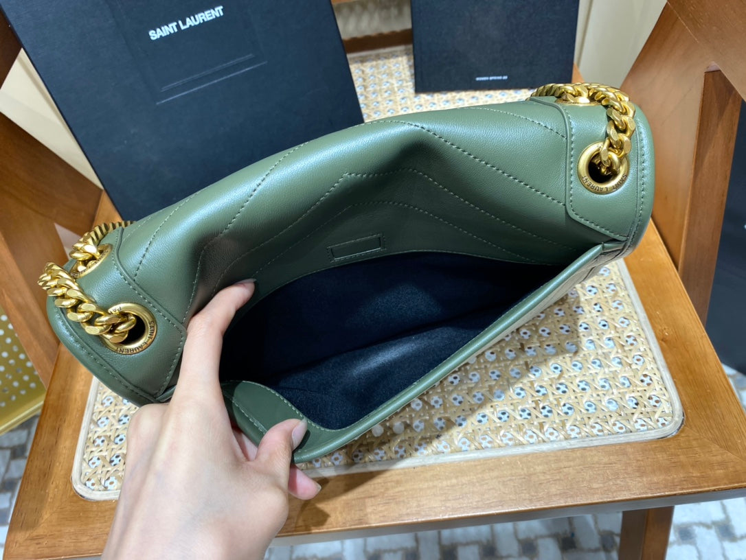 Bolsa Ysl 𝑵𝒊𝒌𝒊 𝑳𝒂𝒎𝒃 28CM
