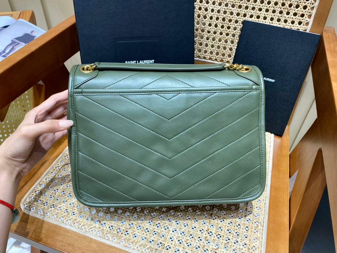 Bolsa Ysl 𝑵𝒊𝒌𝒊 𝑳𝒂𝒎𝒃 28CM