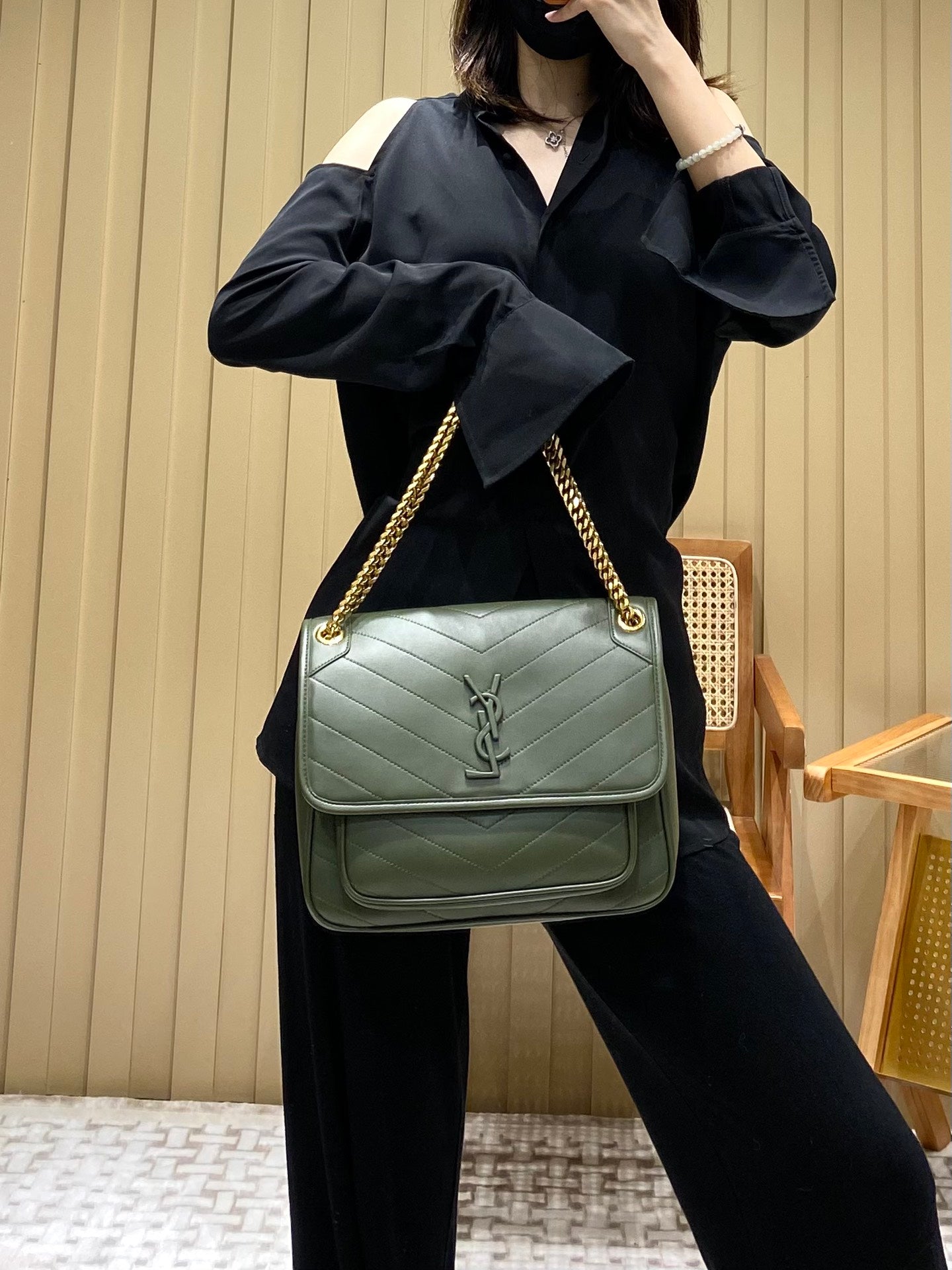 Bolsa Ysl 𝑵𝒊𝒌𝒊 𝑳𝒂𝒎𝒃 28CM